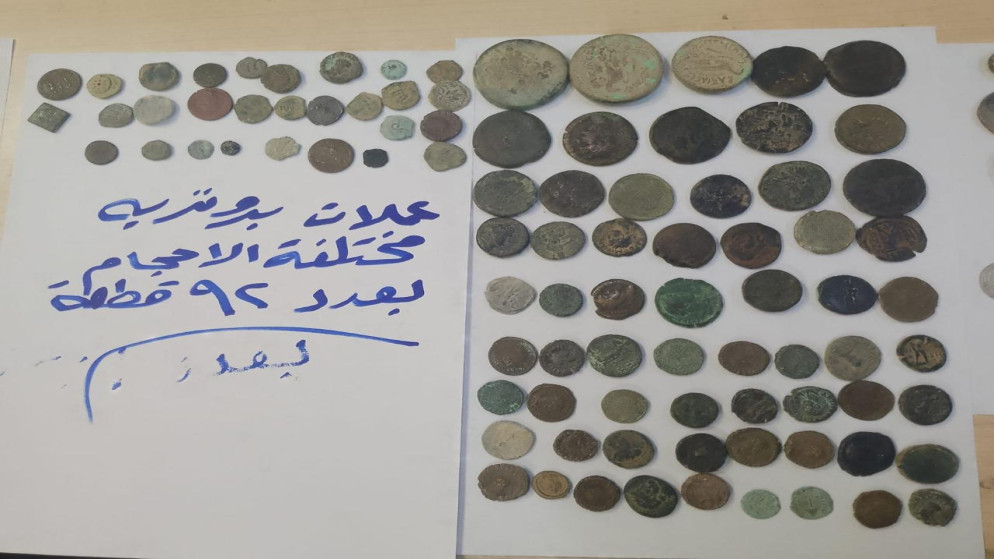 دائرة الجمارك الأردنية إحباط محاولة تهريب 204 قطع أثرية إلى خارج الأردن عبر مطار الملكة علياء 