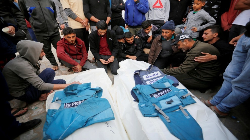 211 صحفيًا شهيدًا في غزة: الاحتلال يستهدف الإعلام مجددًا وخيمة الصحفيين تحت القصف