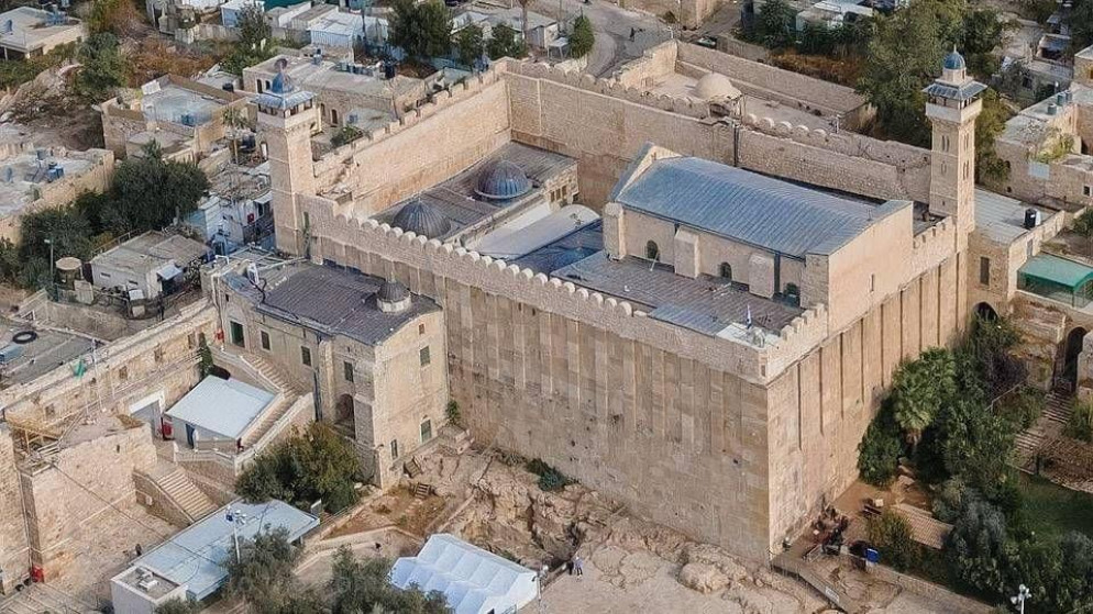 الضفة الغربية المحتلة بن غفير يقود اقتحام المستوطنين للحرم الابراهيمي