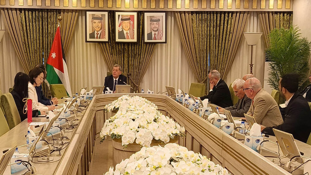 العين دروزة خلال لقائه السفير الصيني يعرب عن الأمل بزيادة الدعم لضمان خدمات أونروا