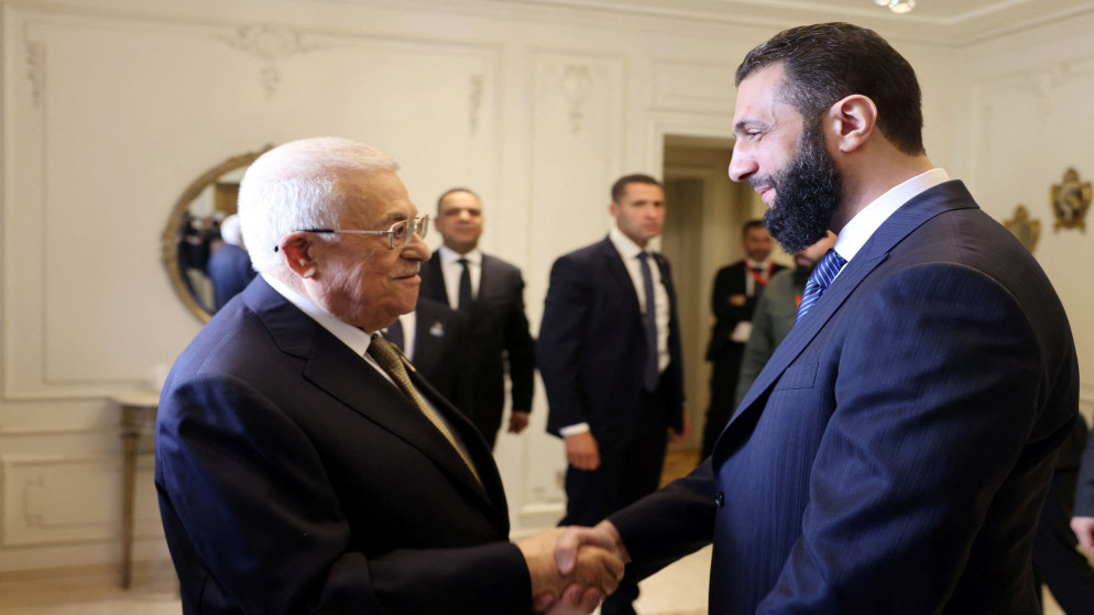 الرئيس الفلسطيني يلتقي الشرع في دمشق الجمعة