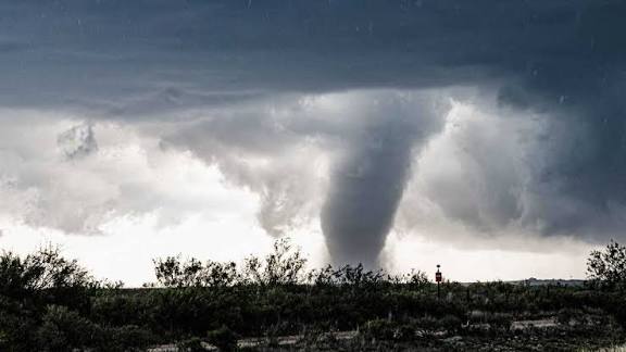 راجاسا الأقوى هذا العام يضرب جنوب الصين وهونغ كونغ بعد خسائر بشرية في تايوان والفلبين
