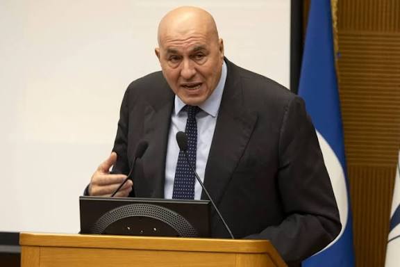 إيطاليا وإسبانيا ترسلان سفن حربية لحماية أسطول الصمود المتجه لغزة